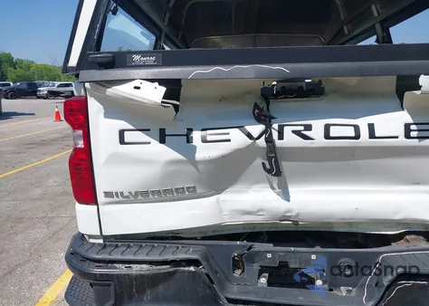 2020 Chevrolet Silverado 1500 4Wd Long Bed Wt z USA, uszkodzony, nr VIN 3GCNYAEFXLG154197